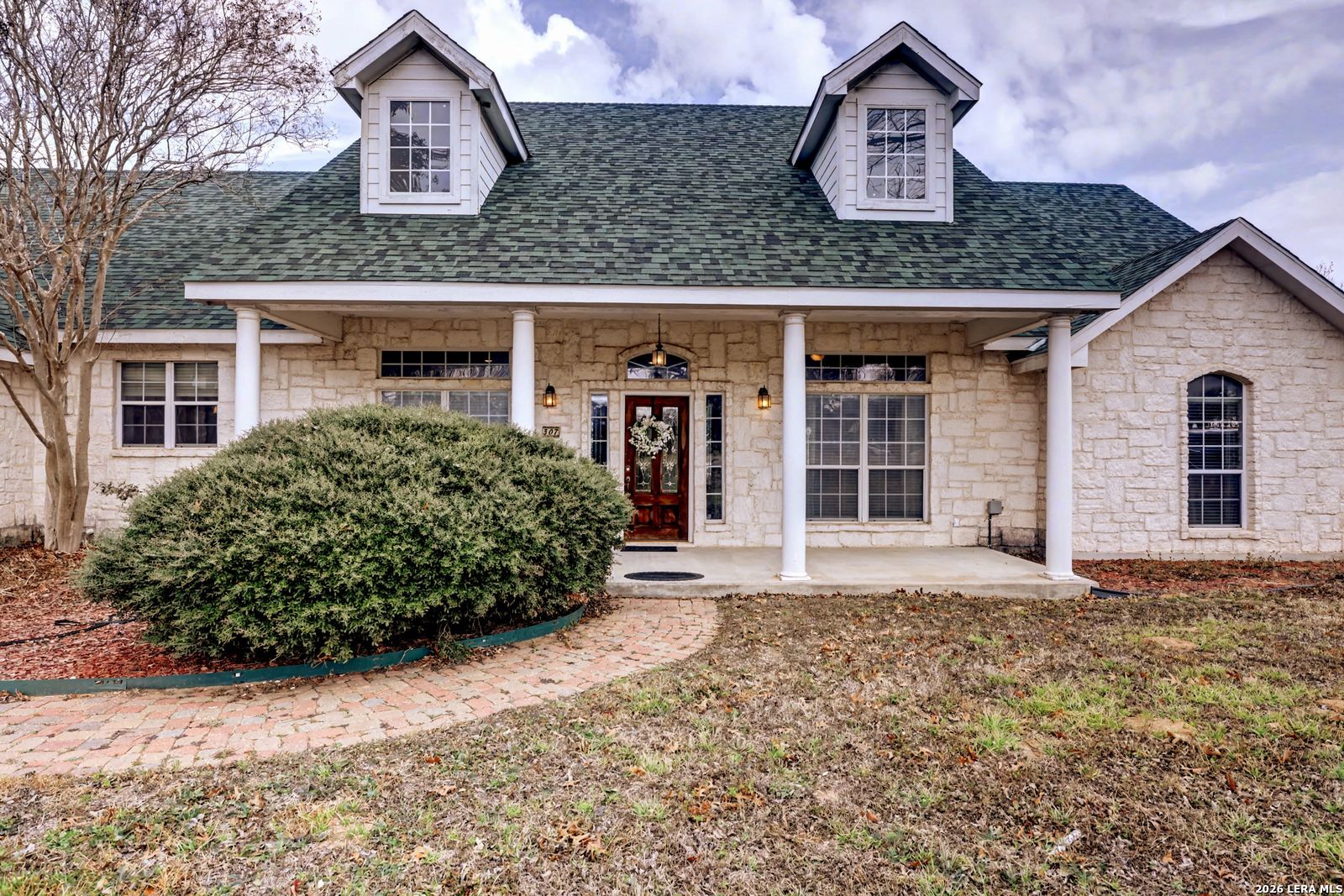307 E Main Stockdale TX 78160