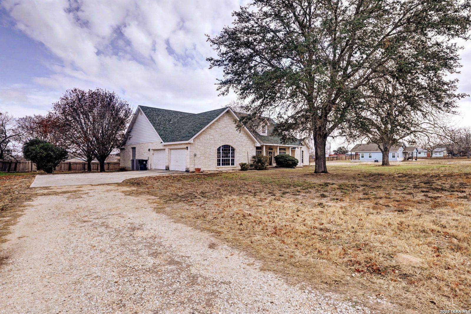307 E Main Stockdale TX 78160