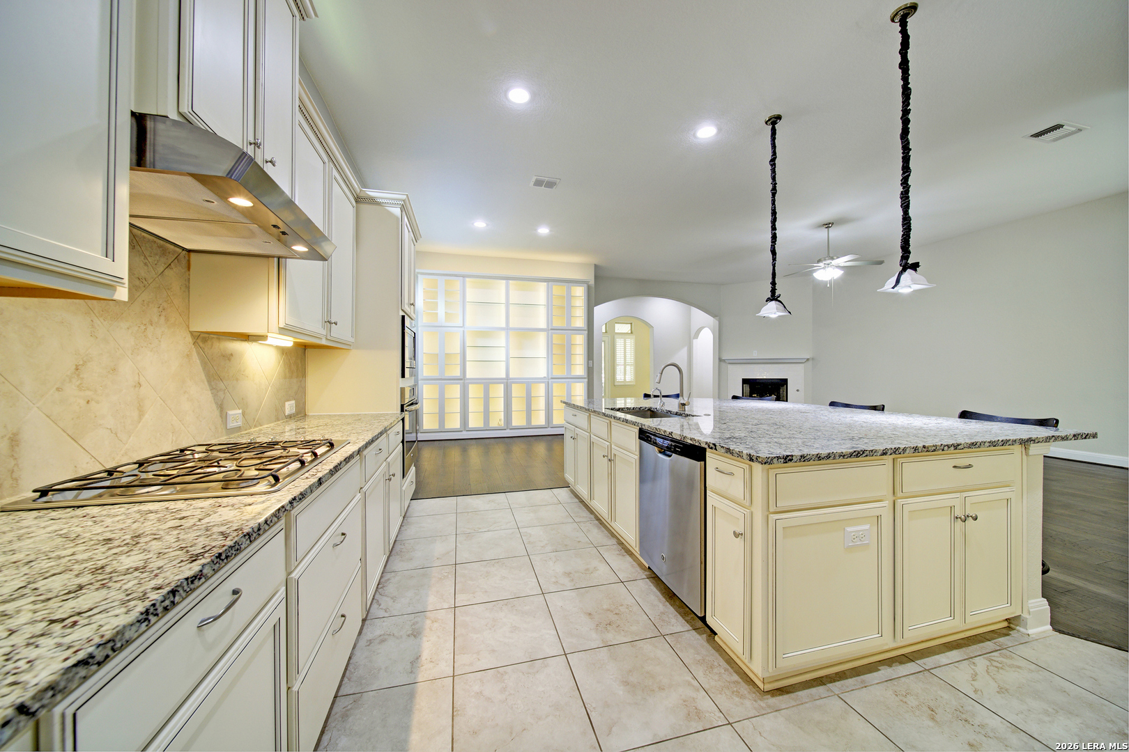 407 Mission Hill Run New Braunfels TX 78132