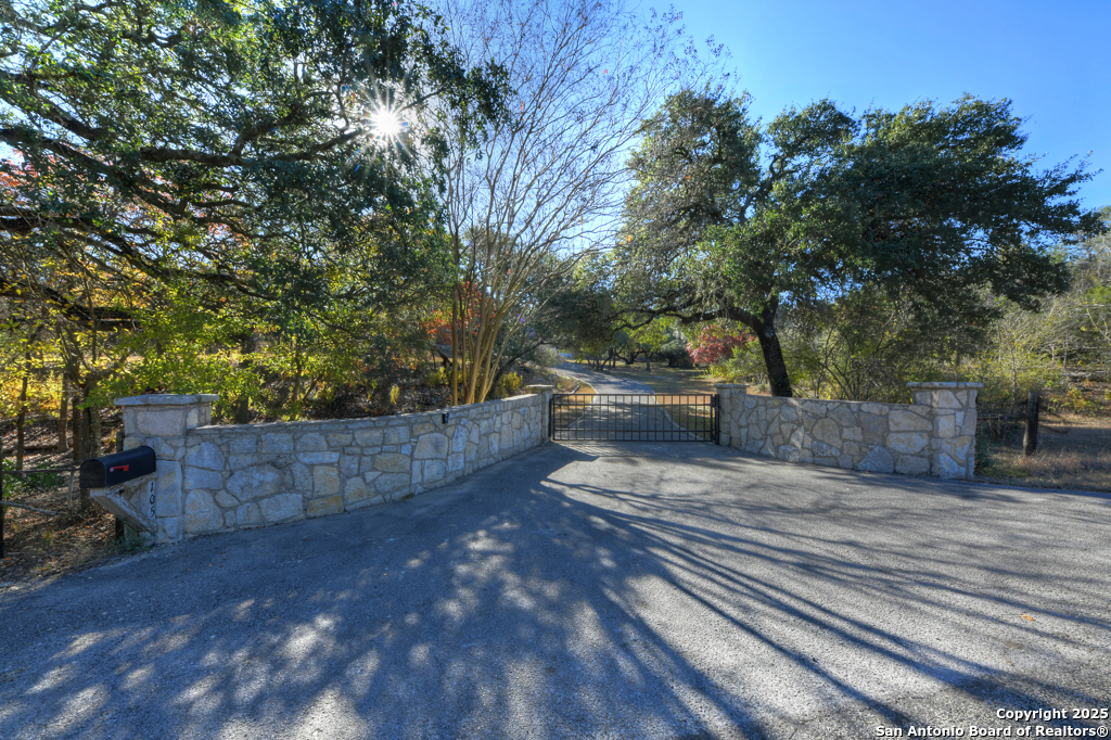 105 Shane Lane Boerne TX 78006