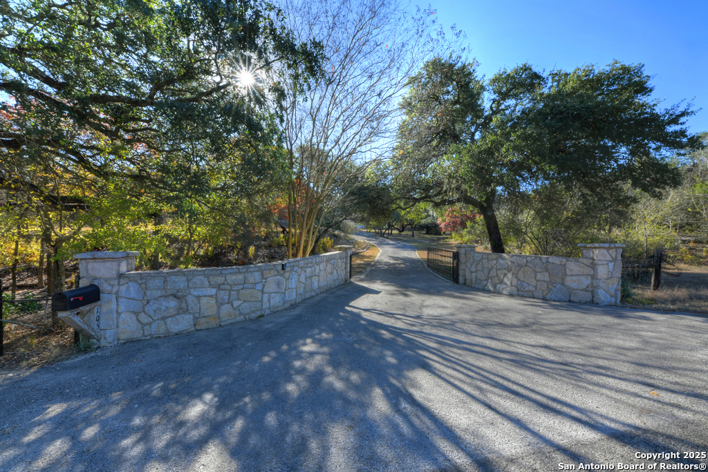 105 Shane Lane Boerne TX 78006