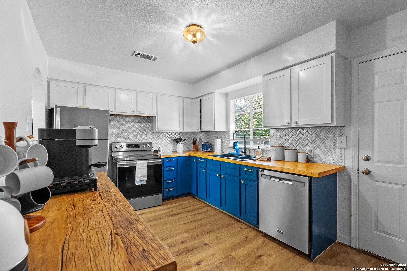 618 Sumner Drive San Antonio TX 78209