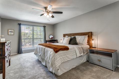 10 Rainy Avenue San Antonio TX 78240