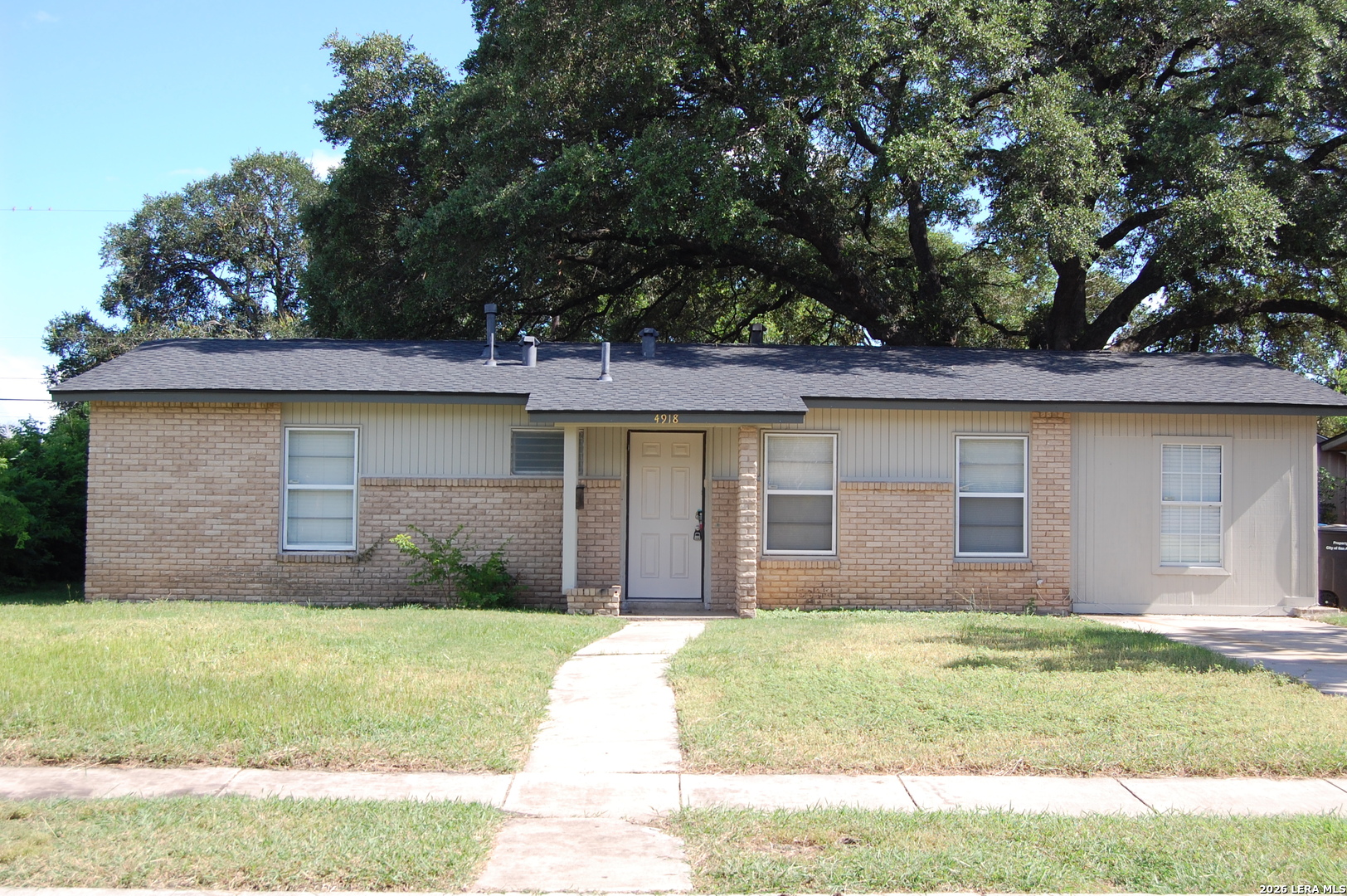 4918 Bayhead Drive San Antonio TX 78220