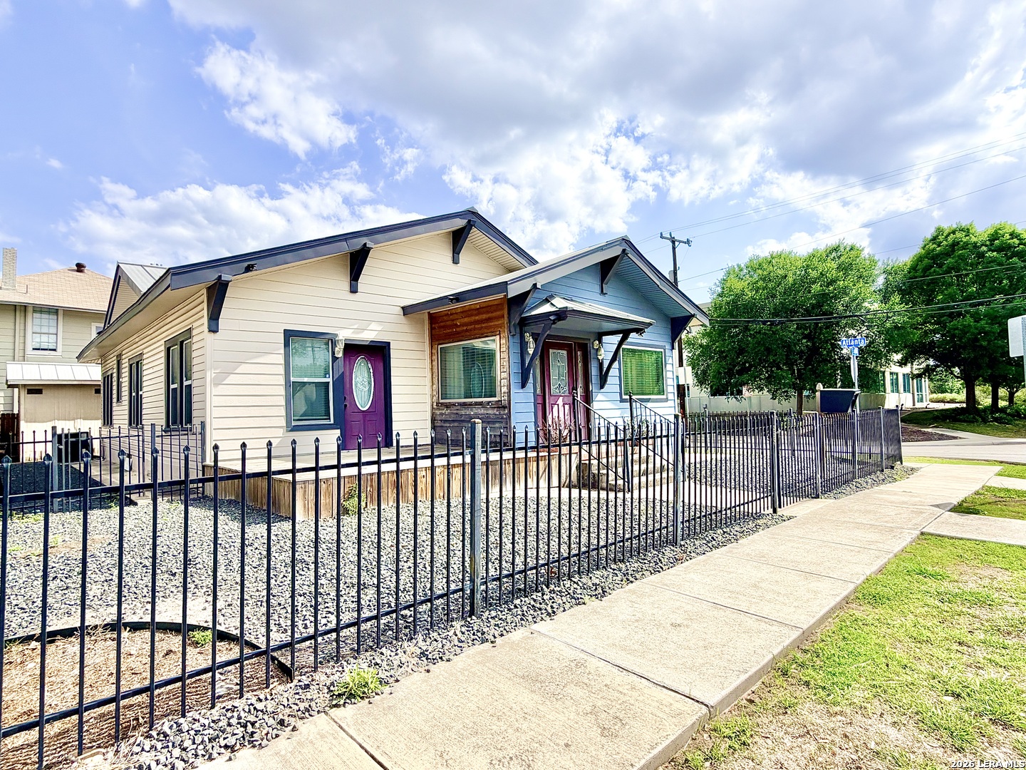702 E Euclid Avenue San Antonio TX 78212