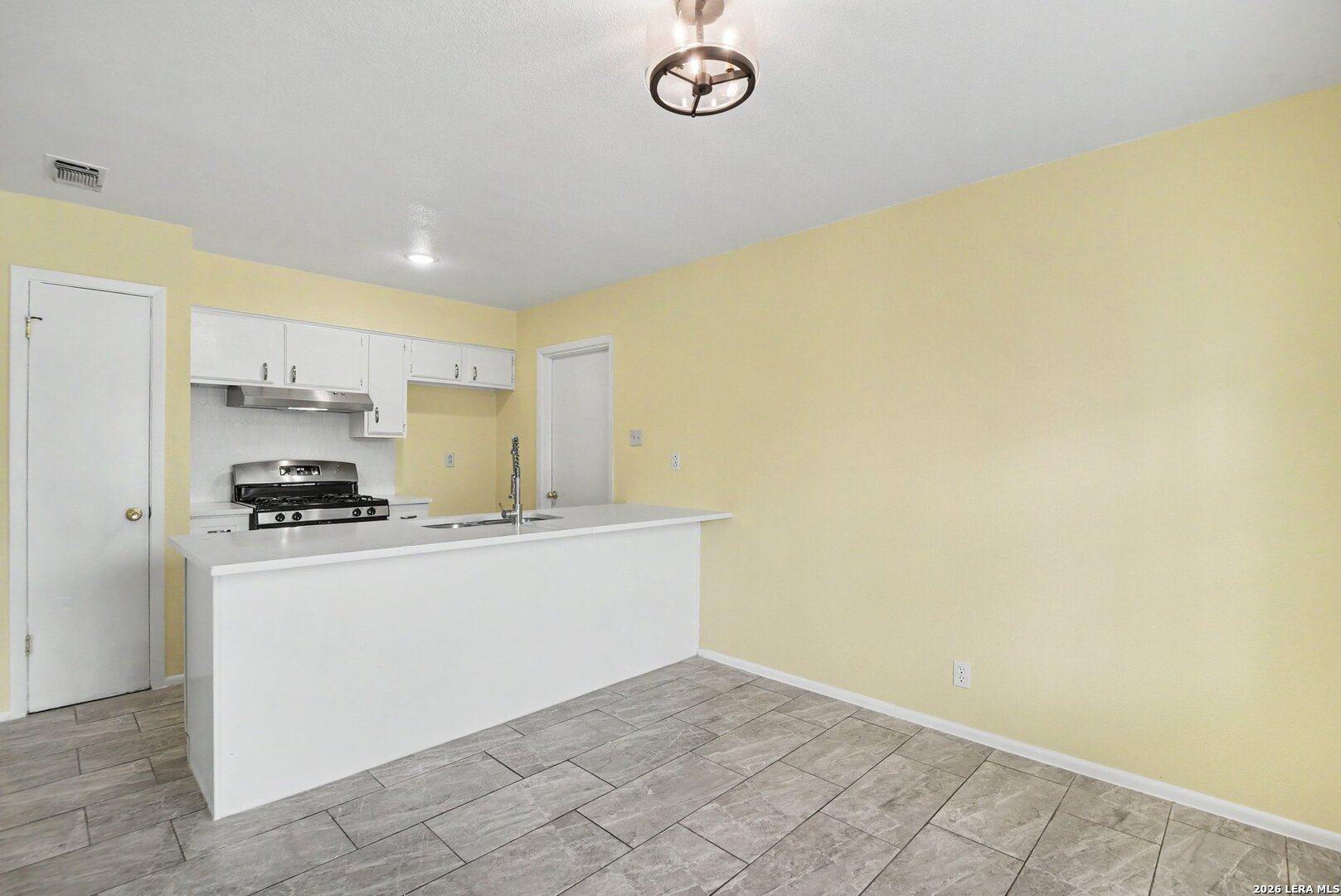 4842 Casa Oro Street San Antonio TX 78233