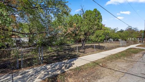 3302 W Houston San Antonio TX 78207