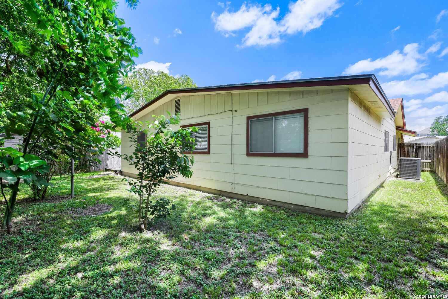 4314 Red Cap San Antonio TX 78222