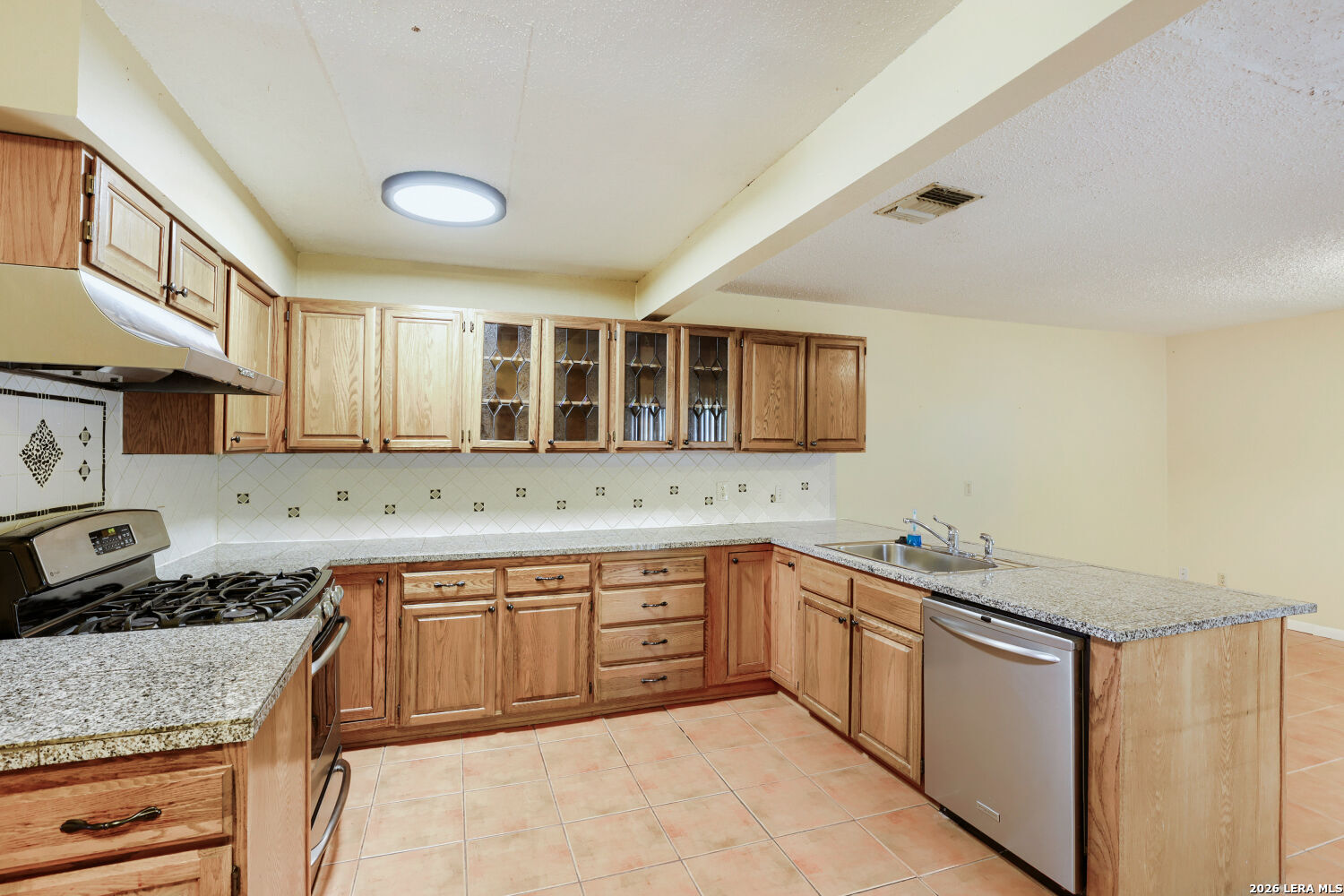 4314 Red Cap San Antonio TX 78222