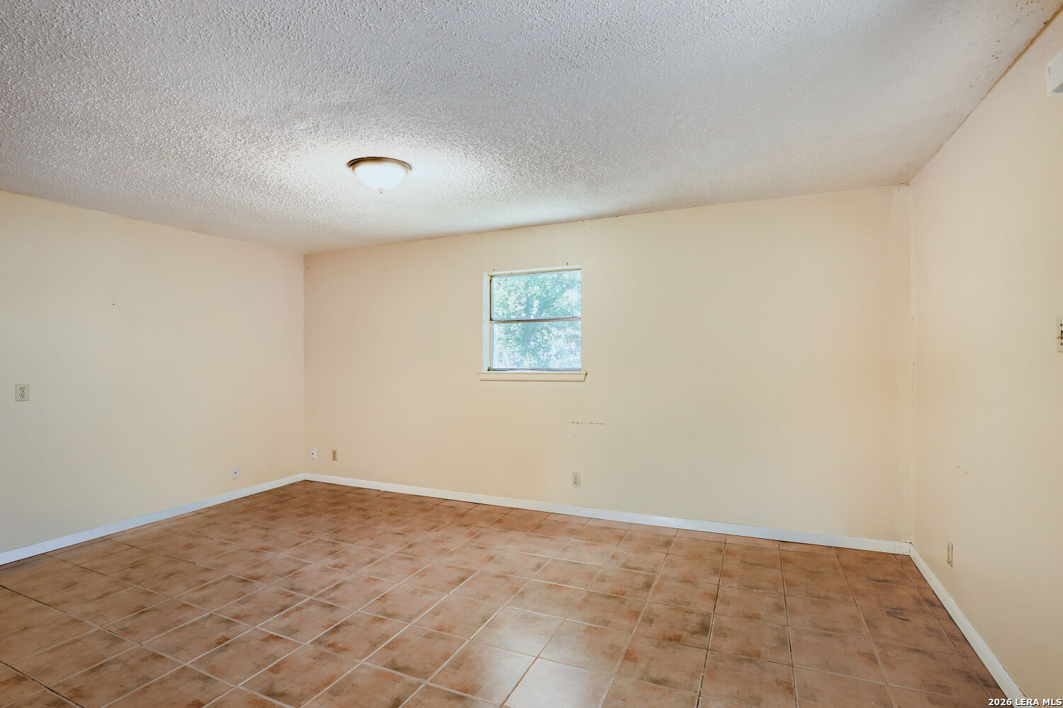 4314 Red Cap San Antonio TX 78222