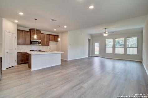 923 Creek Bed Drive New Braunfels TX 78130
