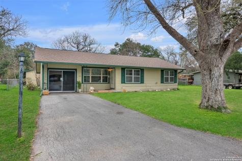 1406 Hummingbird Lane Seguin TX 78155