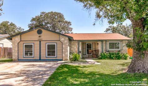 5902 Cliffmore Drive San Antonio TX 78250