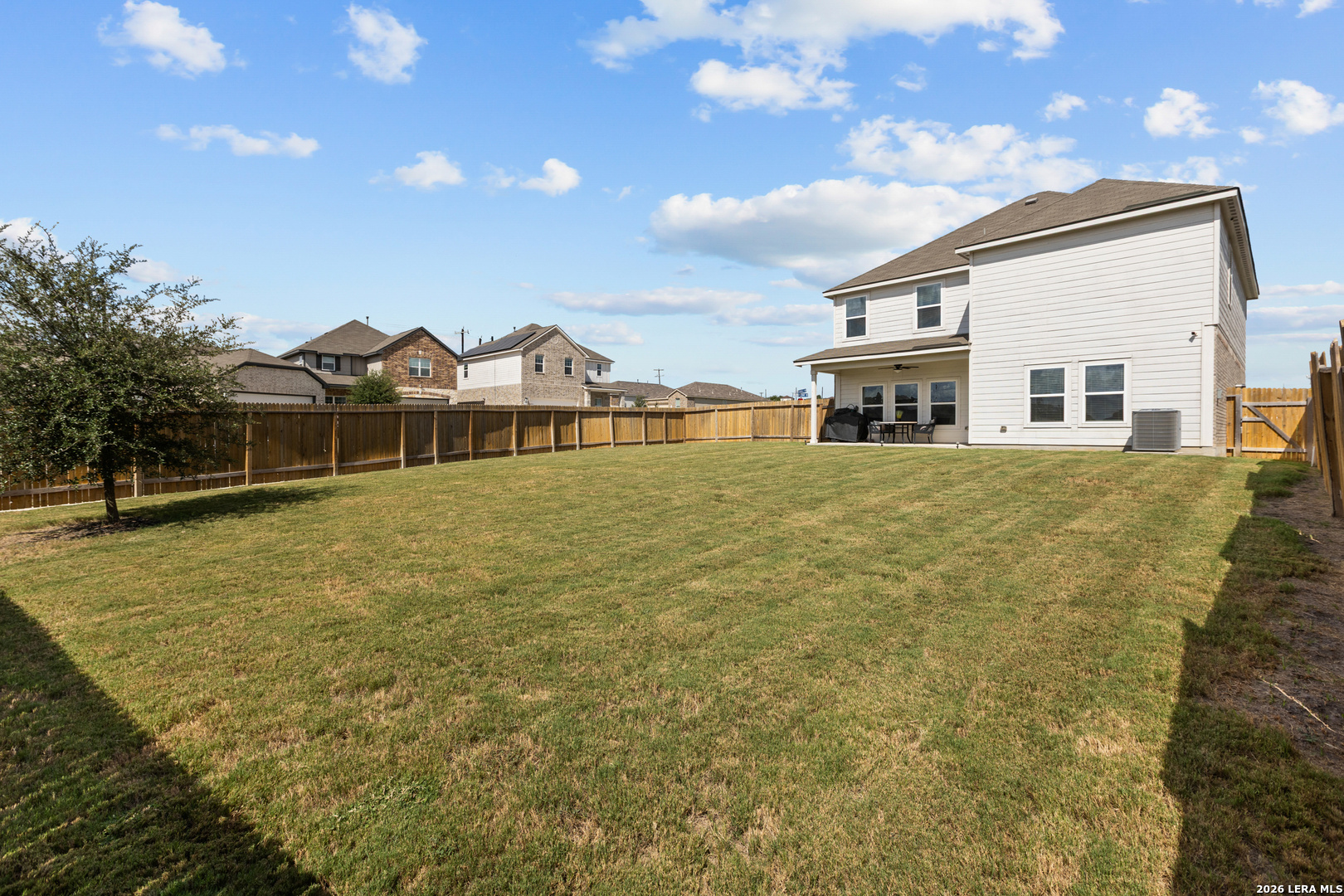 9306 Crestway Road Converse TX 78109