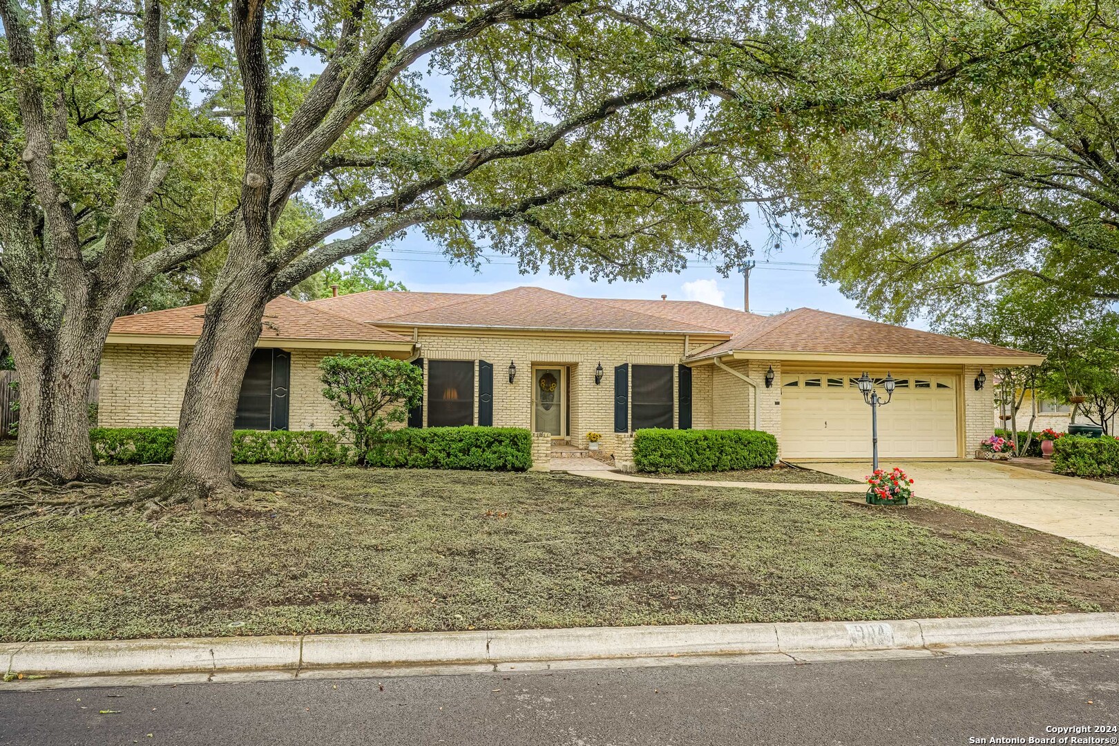 9114 Windview Drive Windcrest TX 78239