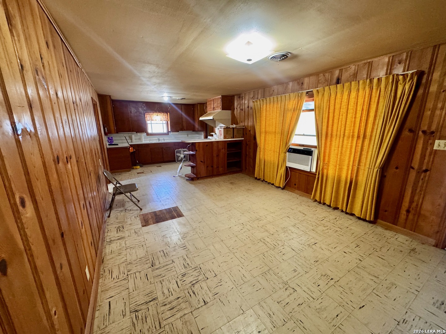 212 Patrick Pleasanton TX 78064