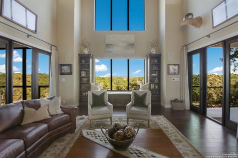 319 Valley Lodge New Braunfels TX 78132