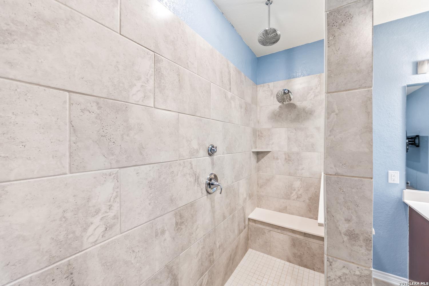 11127 Red Oak Turn Helotes TX 78023
