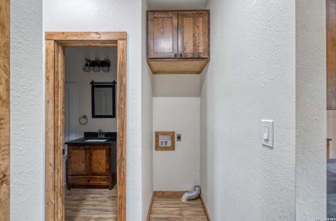 60 Loop Uvalde TX 78801