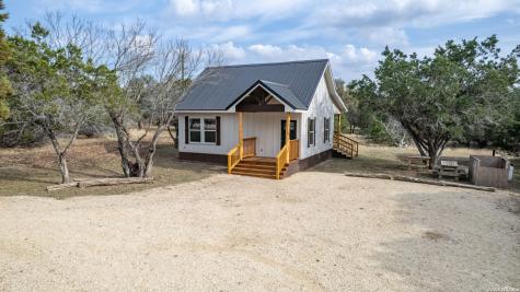 60 Loop Uvalde TX 78801
