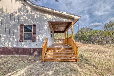 60 Loop Uvalde TX 78801