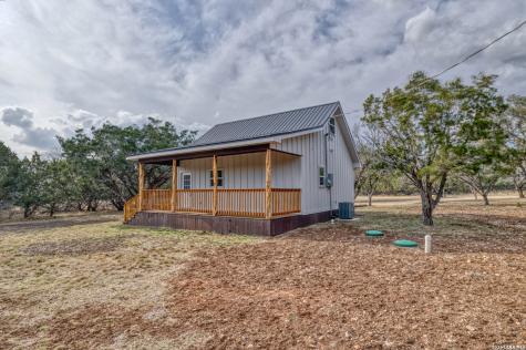 60 Loop Uvalde TX 78801