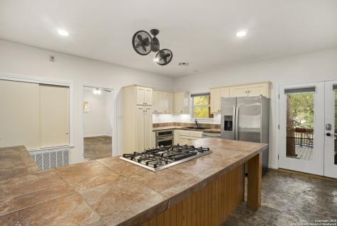 1245 Phantom Rider Trail Spring Branch TX 78070