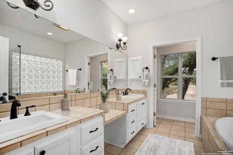 1245 Phantom Rider Trail Spring Branch TX 78070