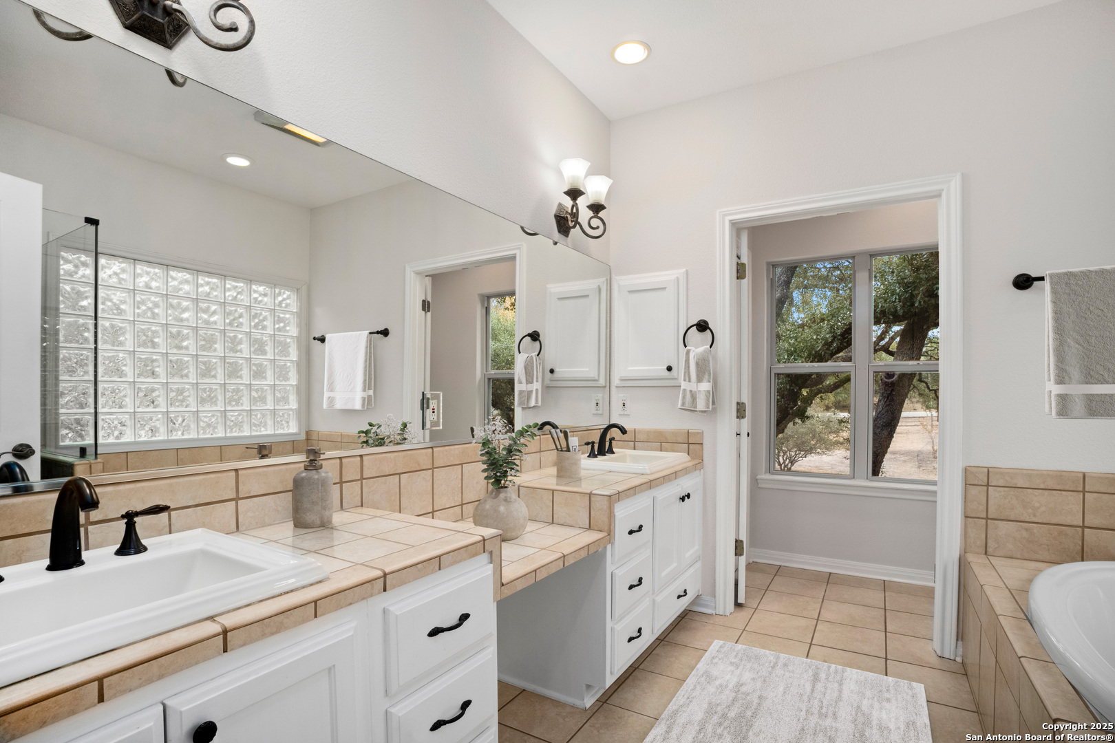 1245 Phantom Rider Trail Spring Branch TX 78070