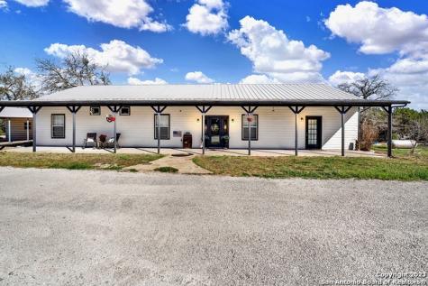 455 Pikes Peak Road Kerrville TX 78028