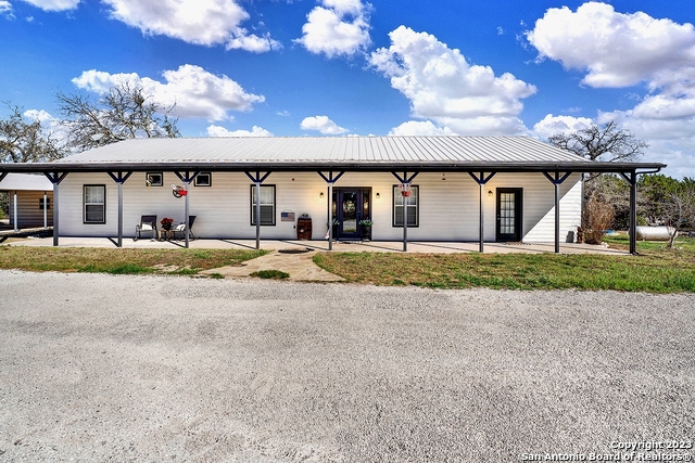455 Pikes Peak Road Kerrville TX 78028
