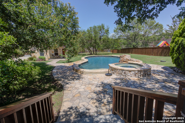 125 Sunny Creek New Braunfels TX 78132