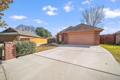 705 Woodrow Circle New Braunfels TX 78130