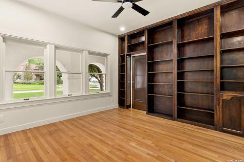 135 W Lullwood San Antonio TX 78212