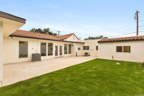 135 W Lullwood San Antonio TX 78212