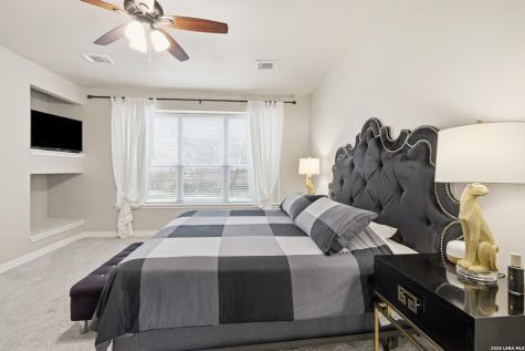 902 Pickwick San Antonio TX 78260