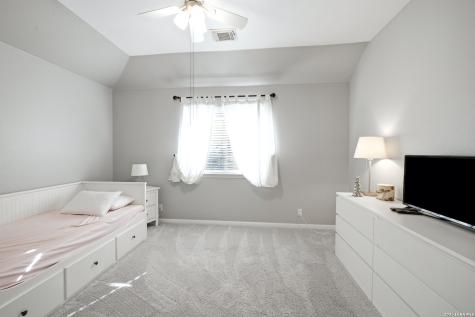 902 Pickwick San Antonio TX 78260