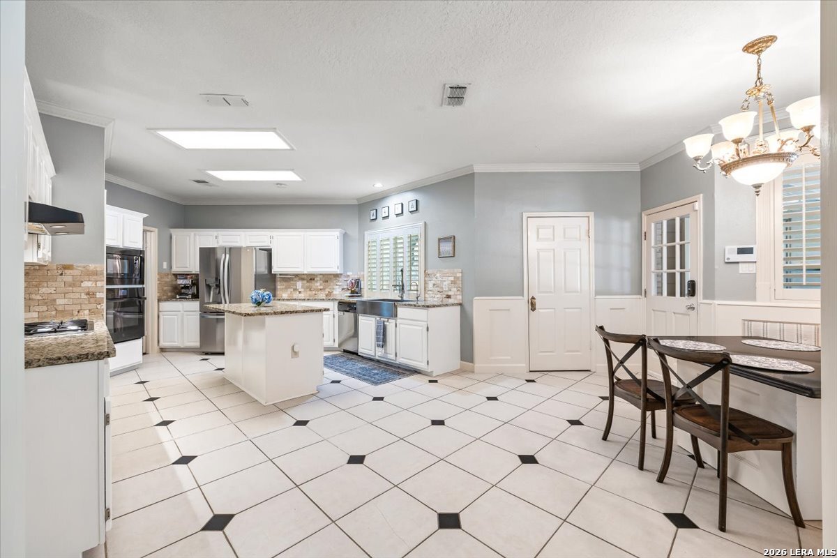 4527 Shavano Peak San Antonio TX 78230