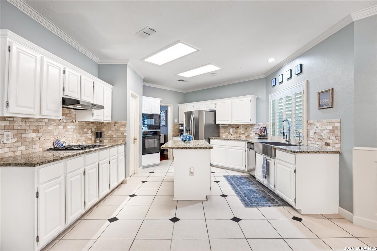 4527 Shavano Peak San Antonio TX 78230