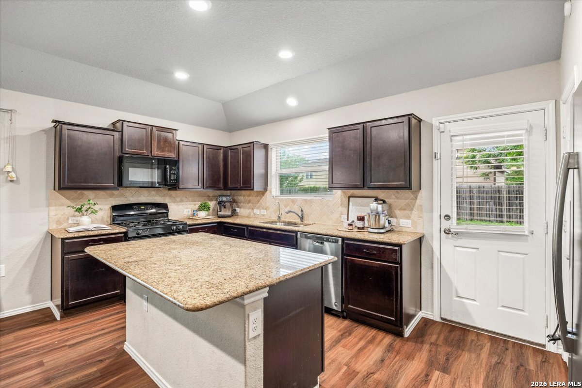 5911 Bridle Bend San Antonio TX 78218