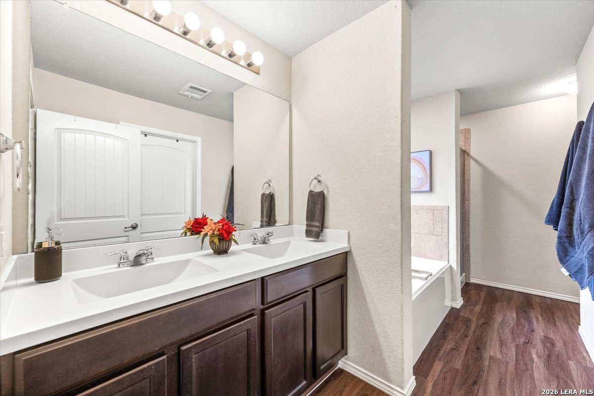 5911 Bridle Bend San Antonio TX 78218