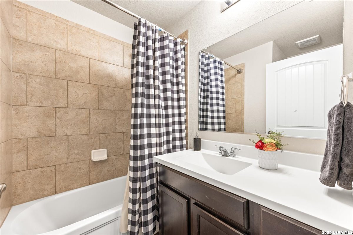 5911 Bridle Bend San Antonio TX 78218