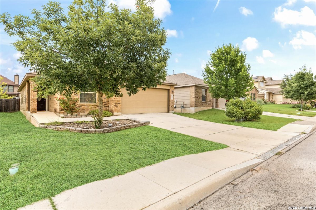 5911 Bridle Bend San Antonio TX 78218