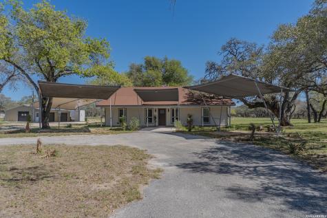 311 Governors Floresville TX 78114