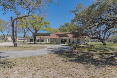 311 Governors Floresville TX 78114