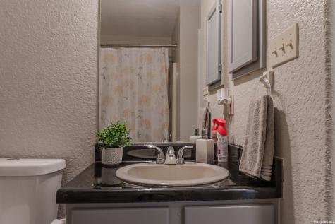 311 Governors Floresville TX 78114