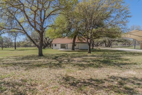311 Governors Floresville TX 78114