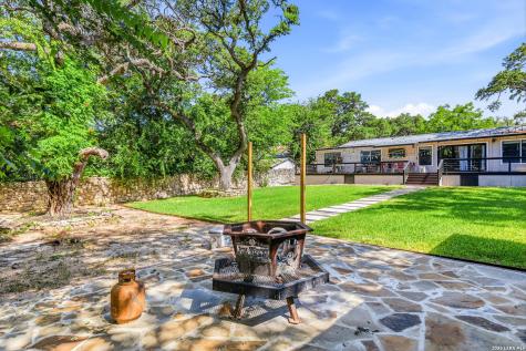 227 W Highland Drive Boerne TX 78006