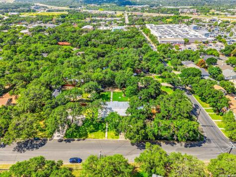 227 W Highland Drive Boerne TX 78006