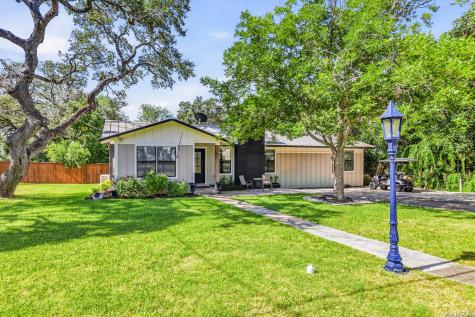 227 W Highland Drive Boerne TX 78006